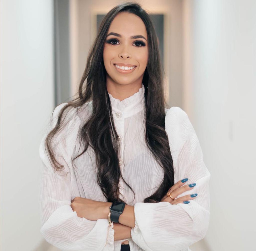 Dra. Mônica